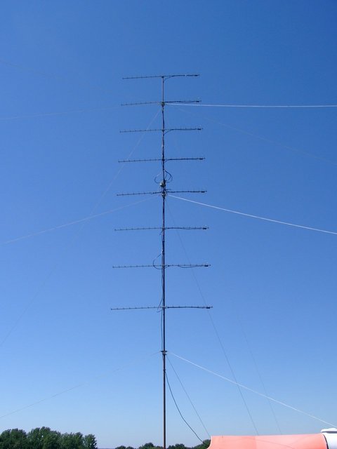 07030018